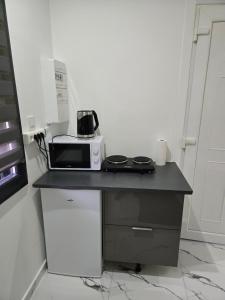Cozy renovated studio Comfort practicality