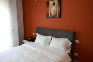 Palm Breeze Apartments