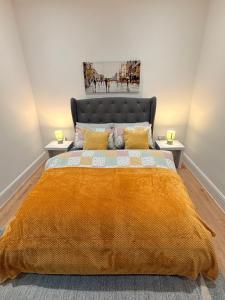 Bright and Stylish 2 bed house