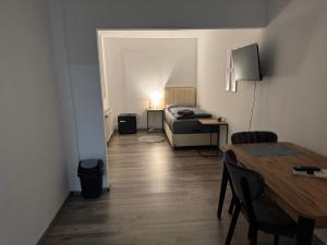 TimelessRoom24 Einzelzimmer & Doppelzimmer bis zu 15p