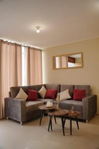 Huacachina House King Bed Room with Air Conditioning