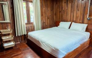 Punnattha House by Peema Villa
