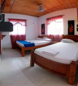 Alojamiento PLAYA DORADA