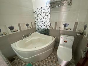 Khách Sạn Ninh Thọ