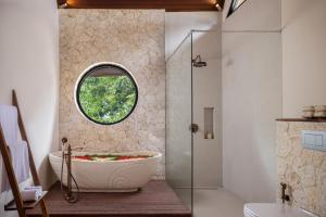 Giri Sea Cliff Penida Resort & Spa