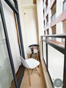 Megatower 7 Condo in HolyGhost near SLU Main, Burnham