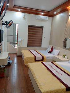 Nhà nghỉ Hoàng Lan