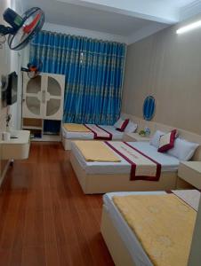 Nhà nghỉ Hoàng Lan