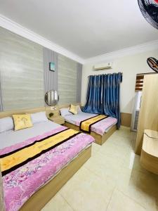 Nhà nghỉ Hoàng Lan