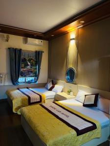 Nhà nghỉ Hoàng Lan