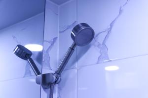 Horus Stay 합정3분, 홍대8분,신촌10분, 동대문20분, 명동10분, YG, BP, BTS, 무료짐보관제공