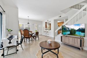 Charming 3BR - Prime Northwood Location