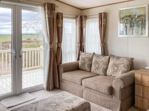 Ballagan Lodge 2 - Uk51397