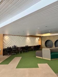 Blanc Suite