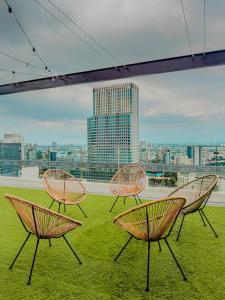 The Median Modern Studio Near IT Park
