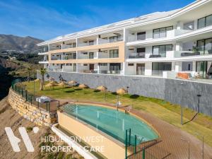 The Las Lomas Collection - The Oasis by HWPC