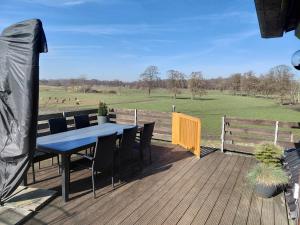 Gemütliche Wohnung mit Blick in die Wiesen