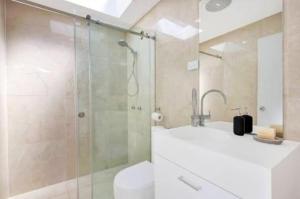 Sydney Harbour Bridge View City Centre 3 Bedrooms