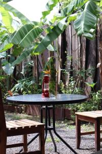 Hostel, Café & Garden Travelers - Tradición Panameña