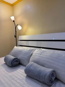 2 Bedroom Apartment near US Embassy, SLEC, Robinsons Manila