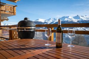 Dixence Resort Luxury Top Floor Apartment with Jacuzzi