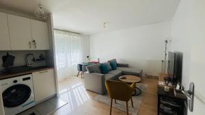 AGRÉABLE T2 -15 Min Airport Orly-Parking-Wifi