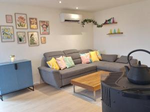 Chalet mit Sauna, Kamin & Fernblick im Steigerwald