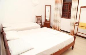 Kawakka Yala Home Stay & Hostel