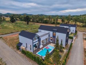 I-DIN POOL VILLA khaoyai