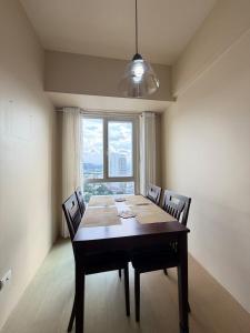 1 BR Corner Unit At Centrio Tower