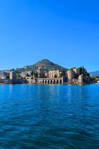 Cozy duplex with swimming pool and terrace in Fréjus