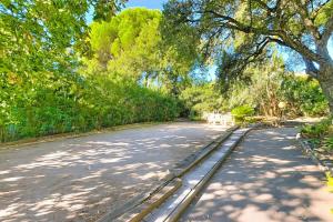Cozy duplex with swimming pool and terrace in Fréjus