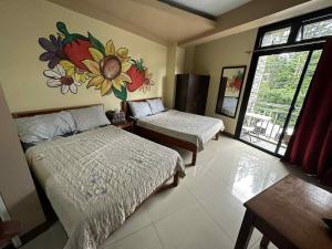 North 27 Hill Transient Rooms near Microtel Inn and Victory Liner Baguio