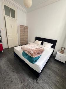 Lafayette Central Apartment