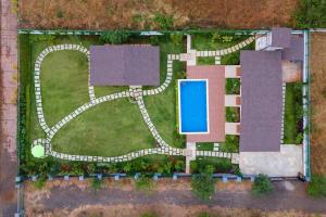 Calmhouse W Pond View Jalanta stays