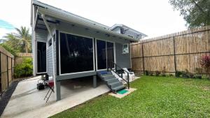 Secret Garden House - 2BR Cozy Home with Garden & Workspace