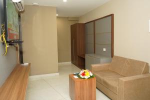 Blue Diamond Residency