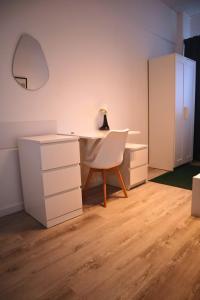 D10 I shared bathrooms&kitchen