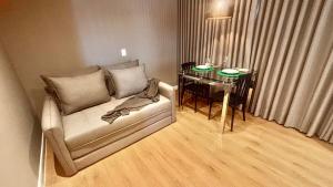 Studio com banheira e ar - ZSUL de BH!