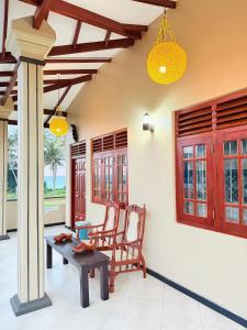 Sea Breeze Villa Hikkaduwa