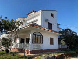 Sukosan apartments nerarby Marina bay