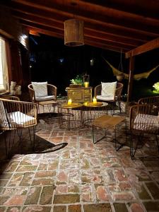 Casa en carilo 1 cuadra del centro 9!huespedes