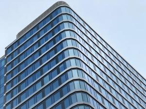 GLOBAL l SKY TOWER l Premium City View Apartments l Panoramic Bathtub l Parking