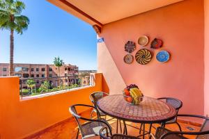 Resort piscine mini golf salle de sport marrakech