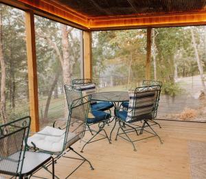 Lake Eagle Rock Lodge