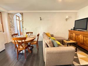 Refuge Savoyard - Centre, parking et balcon