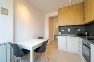 New and cosy, central location near Zaimov park