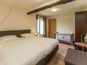 Luxurious Holiday Home in Glabbeek with Garden