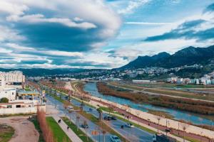 Medina 5 min Mountain & River View, Private Parking