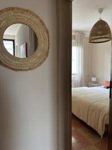 Appartement calme et lumineux, cour extérieure, repas maison possibles - proche Gare et Centre